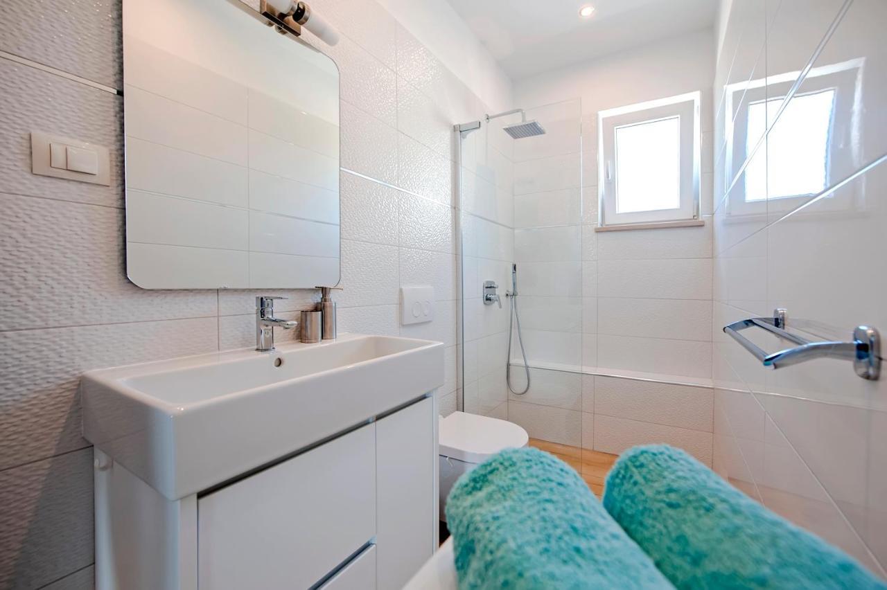 Little House - Just Few Steps From The City Center Villa Rovinj Exteriör bild
